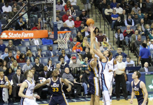 Gasol earns a hard 2 points in the paint.